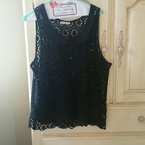 Hinge crochet type vest..sz L-xl